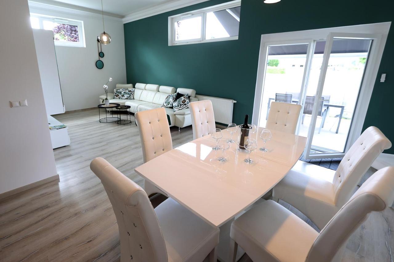 Exklusive Fw Mit 3 Sz Und Grosser Terrasse Gratkorn Exteriör bild