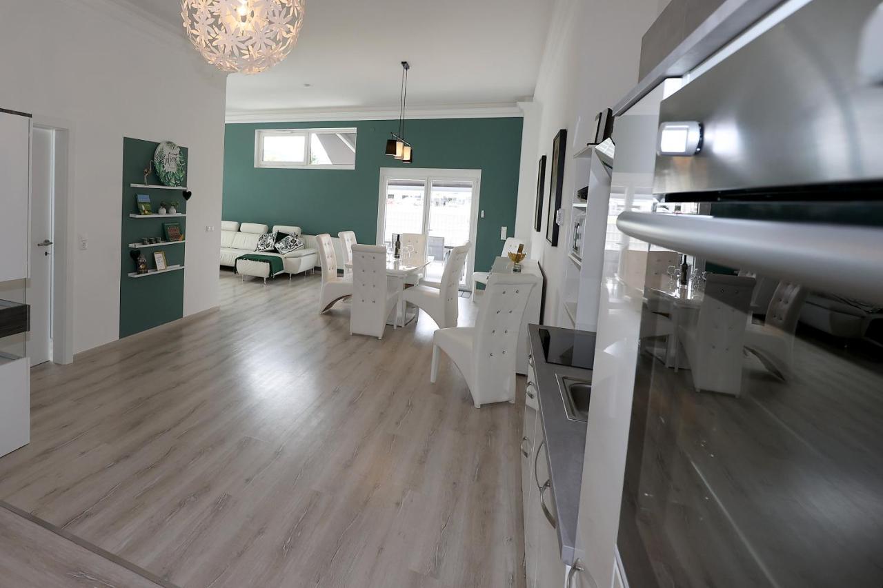 Exklusive Fw Mit 3 Sz Und Grosser Terrasse Gratkorn Exteriör bild